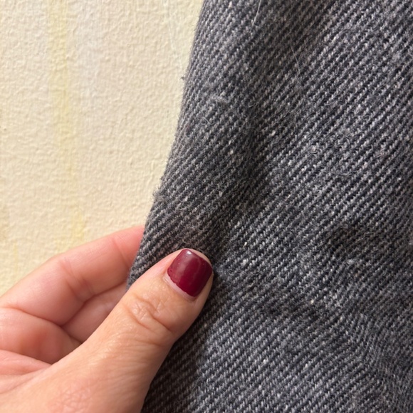 Wool mini skirt fully lined - Picture 2 of 6